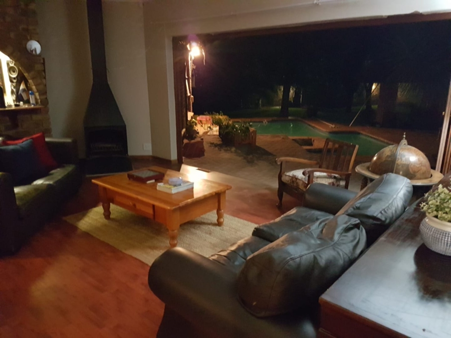 4 Bedroom Property for Sale in Meerhof North West